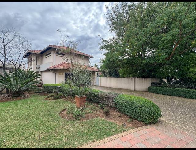 3 BEDROOM CLUSTER FOR SALE IN MIDSTREAM ESTATE